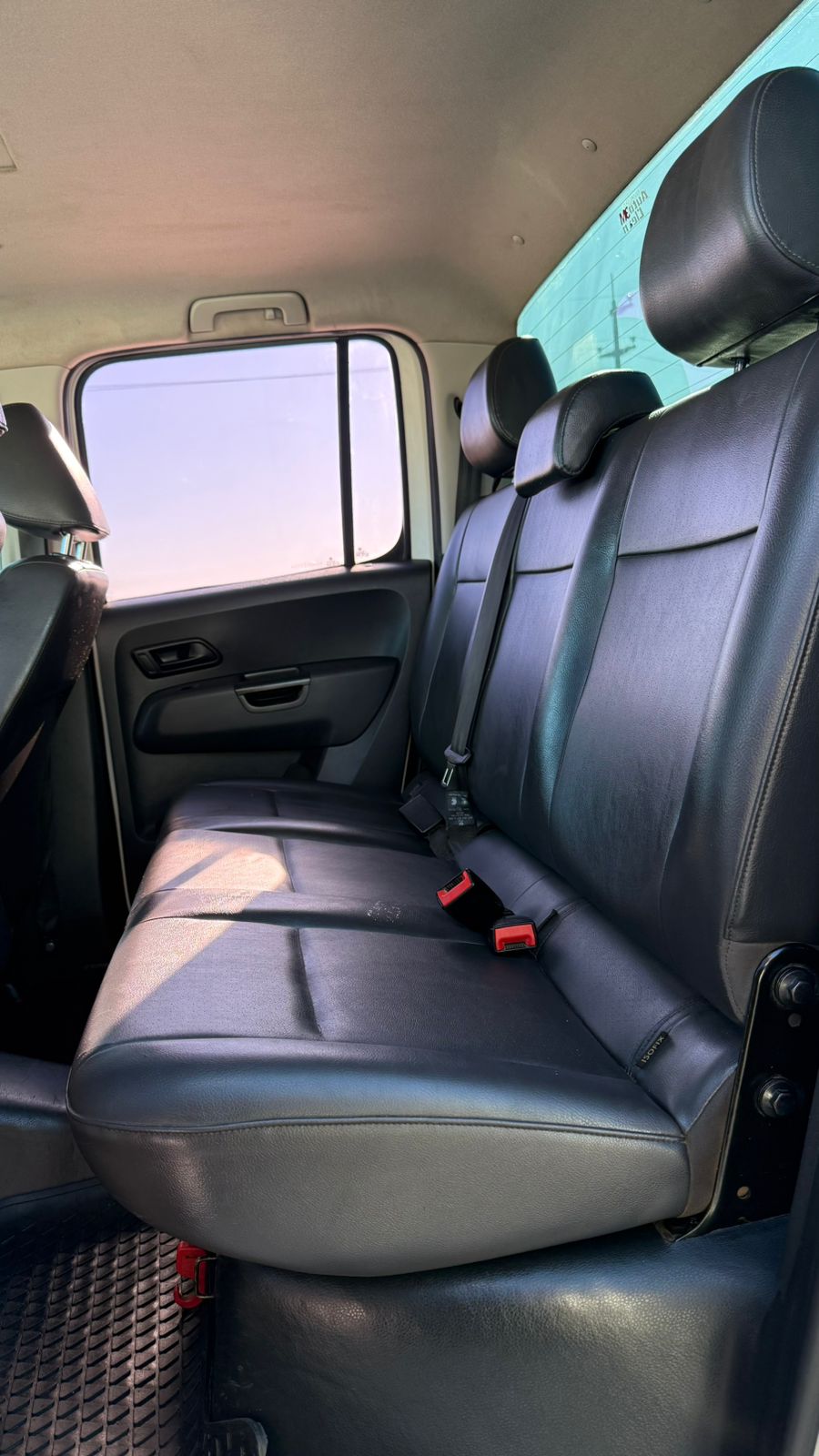VOLKSWAGEN - AMAROK 2.9 TDI 140 CV  - MANUAL - 2017